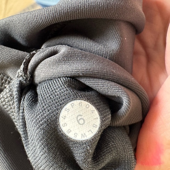 Lululemon Wunder Under High-Rise Tight *Mix & Mesh 28" Melanite size 6 - Picture 5 of 5